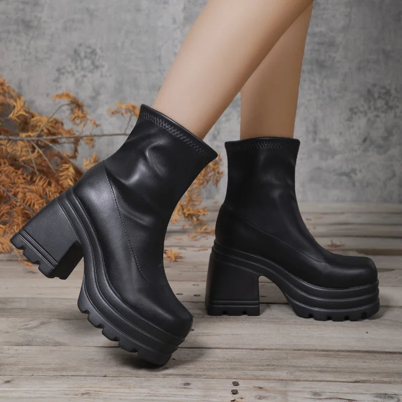 Botines de Plataforma Alta Bravela
